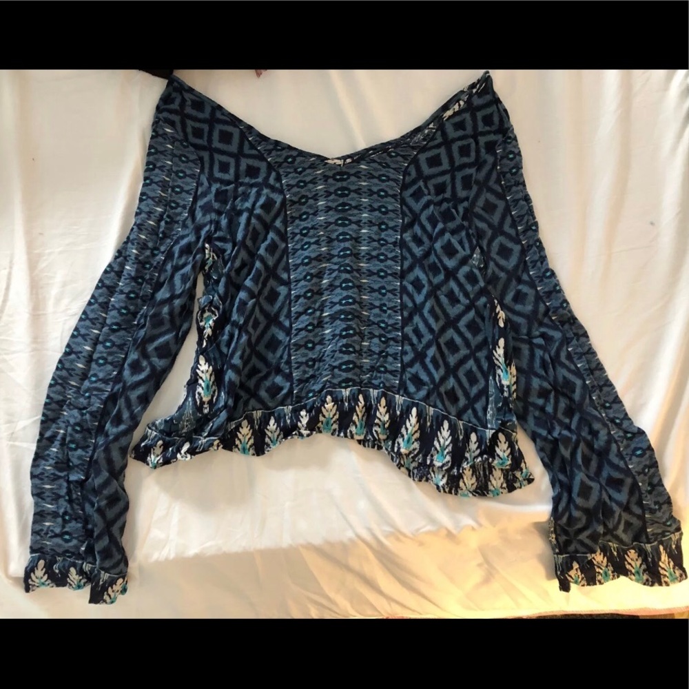 Aeropostale flowy longsleeve top size small